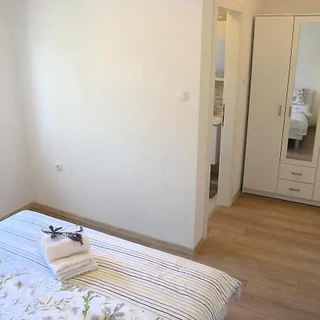 Danijel Apartment *